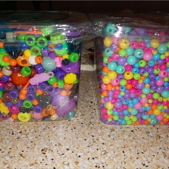 Wholesale 1 tub of Surprise beads - Picture 3 of 3